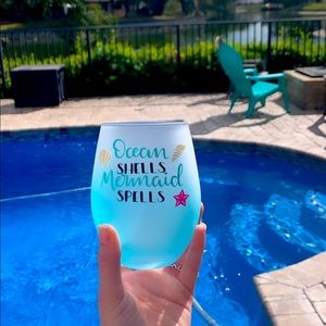 Stemless wine glass